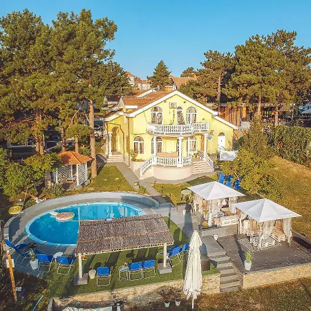 Prenociste Dunav 97 K3 Novi Banovci Exterior photo